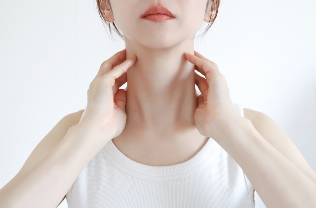 朝起きたときに首が痛い方向けのトレーニング