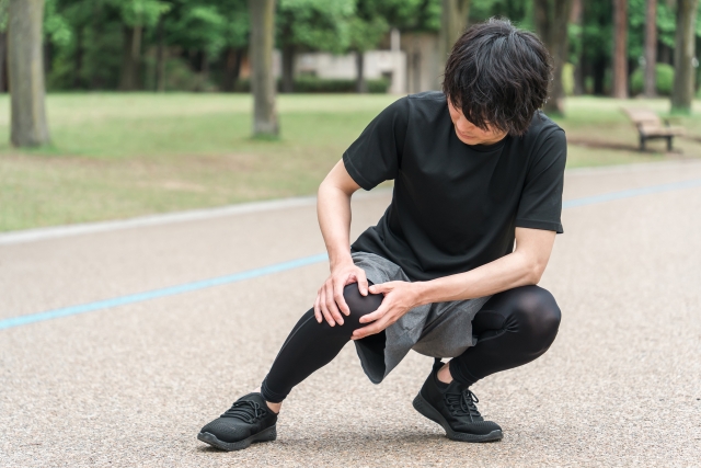 歩くと膝の内側がズキズキする人向けの運動